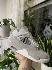 Jordan 4 Frozen Moments taglia