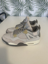 Jordan 4 Frozen Moments taglia