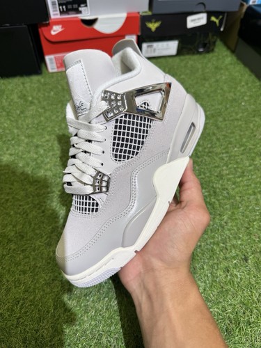 Air jordan frozen - air, moments